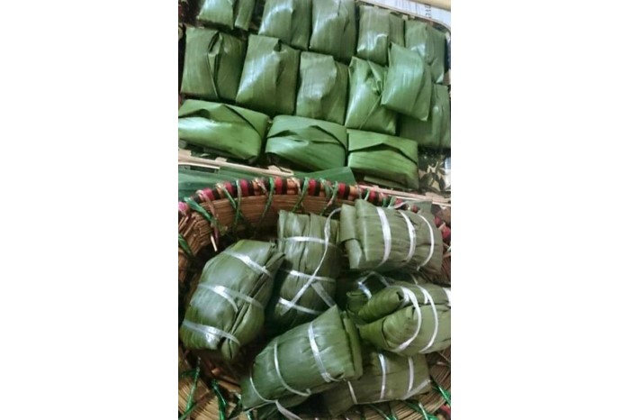 <em><a href="/assets/c624003d-dd0c-4fdd-b5dd-1d37317d9893/Lepat Banjar.jpg"><em>Lepat Banjar</em> made by Hajjah Fatimah binte Haji Mohd Alie</a></em>